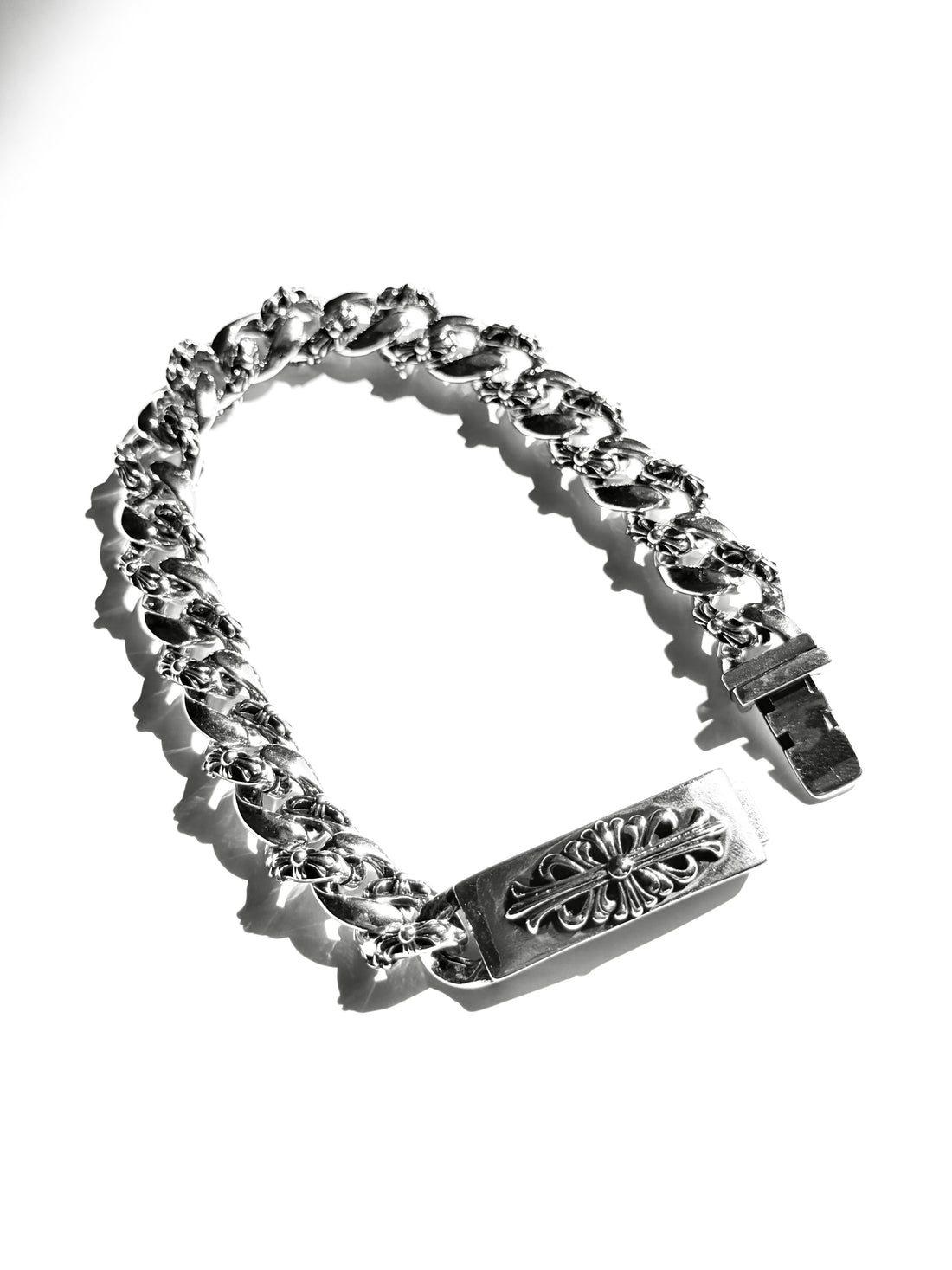 THE GOTHIC SOVEREIGN BRACELET Slim