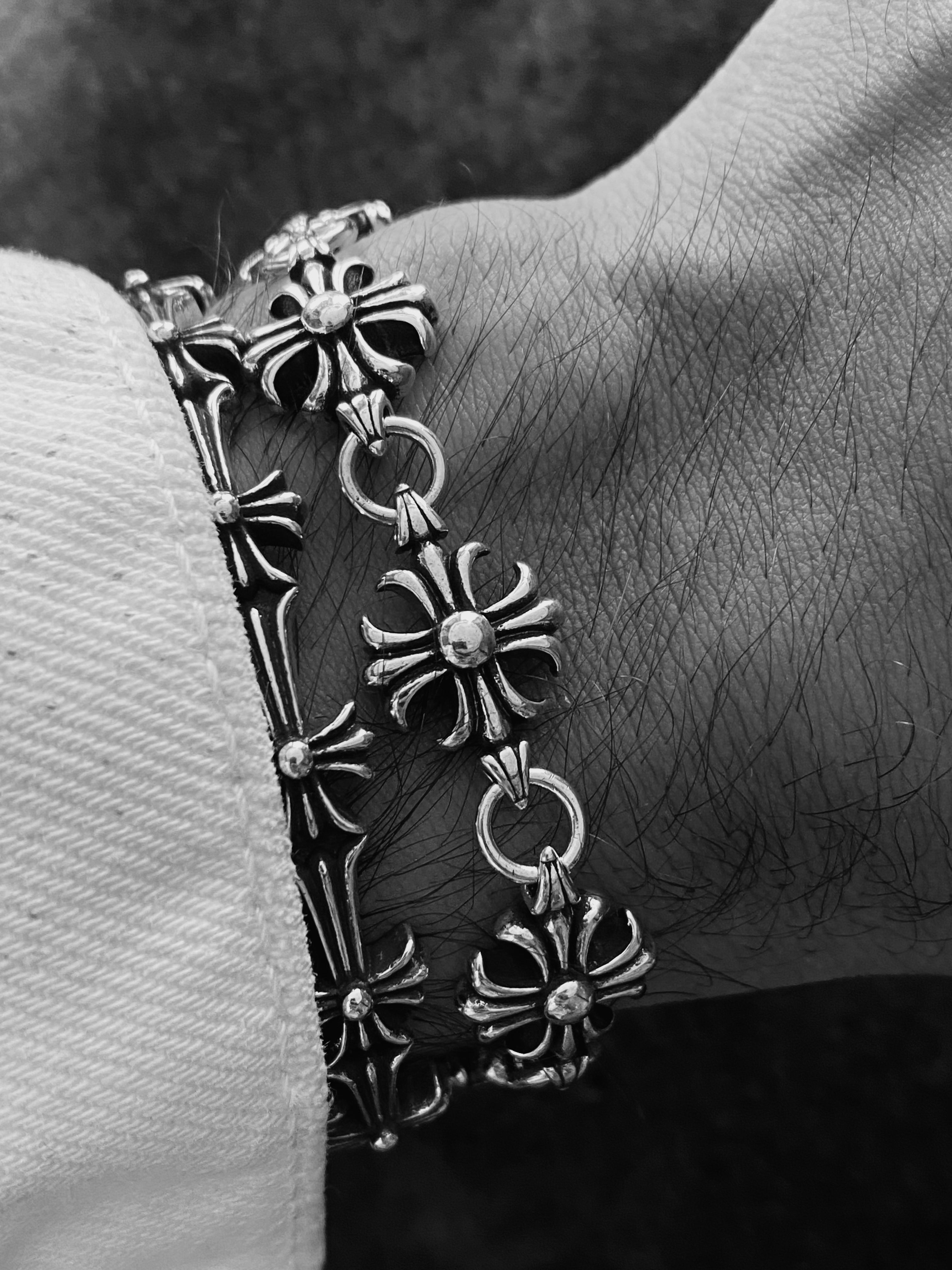 GOTHIC CROSS BRACELET