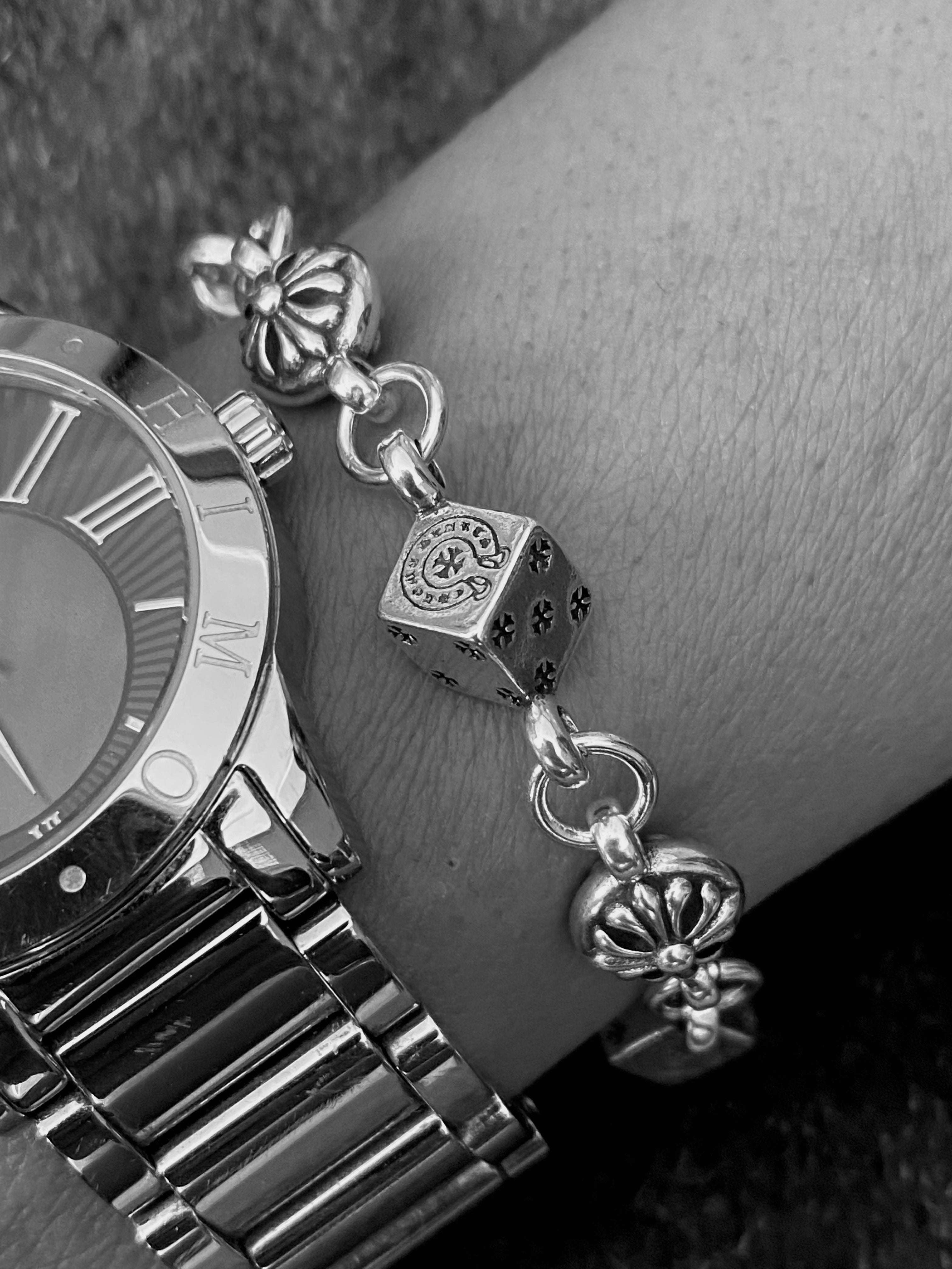 DICE AND CROSSBALL BRACELET