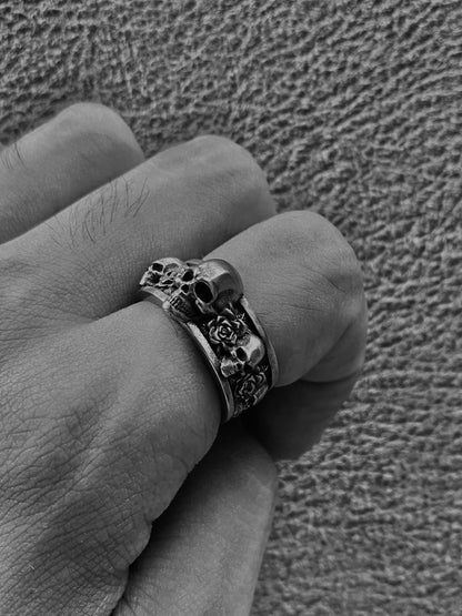 MIDNIGHT REAPER RING