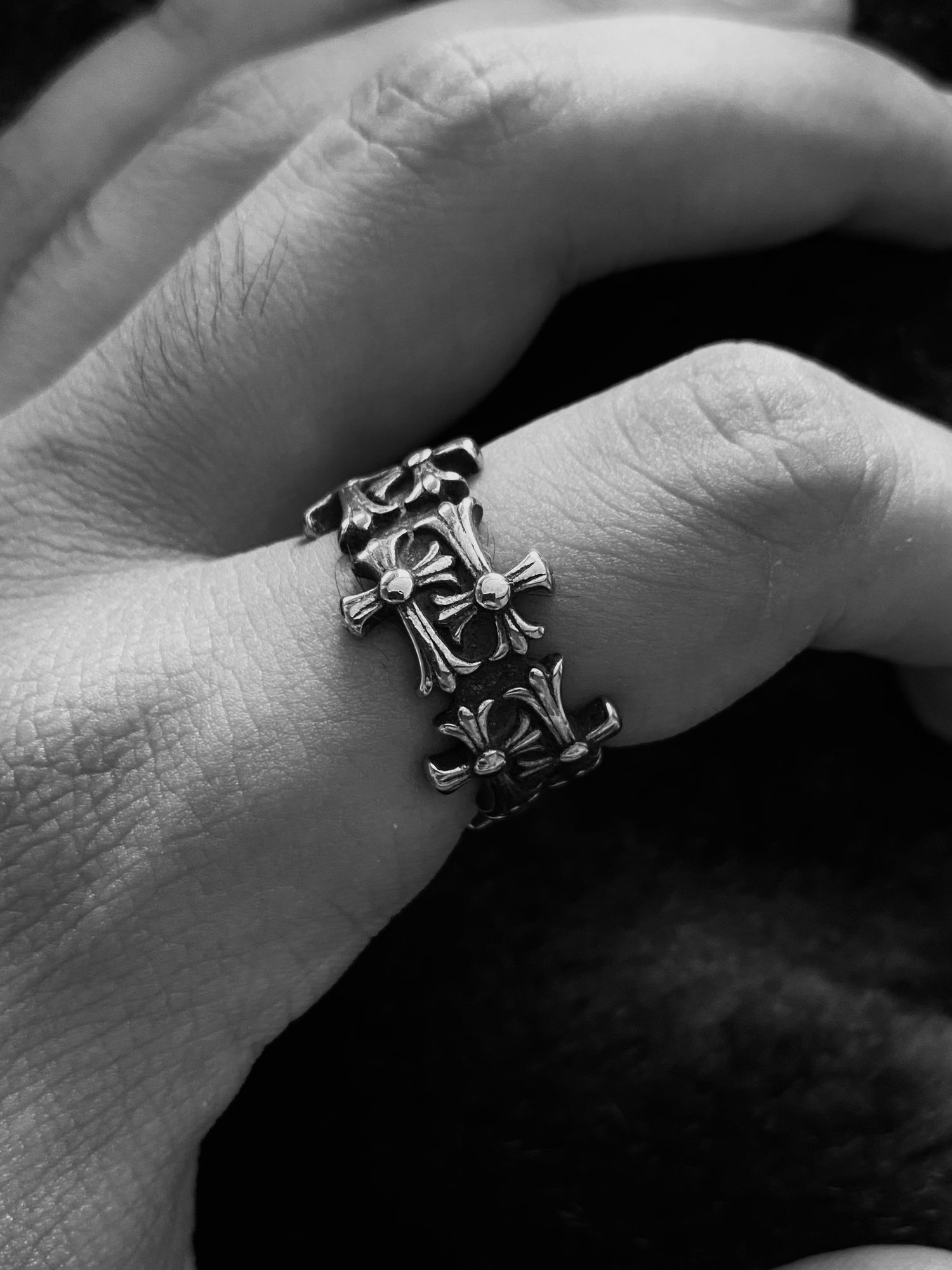 CROSS RING