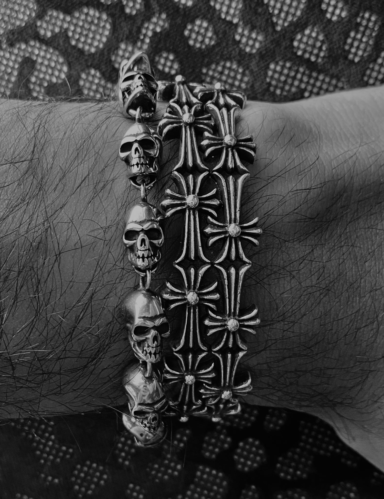 SKULLS BRACELET